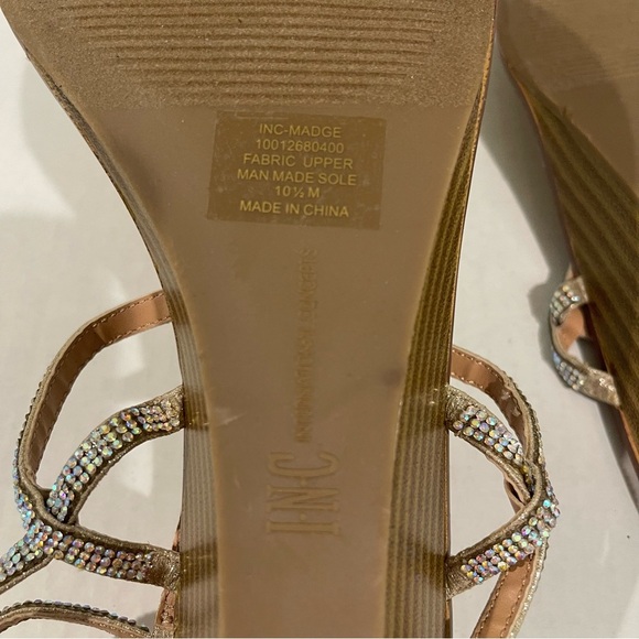 Women’s INC International Concepts Madge Silver Rhinestone Sandals Size 10.5! - Picture 7 of 9